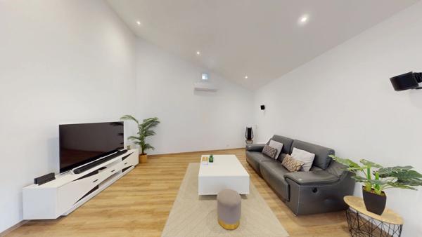 A VENDRE Maison de ville exceptionnelle MANDUEL P8