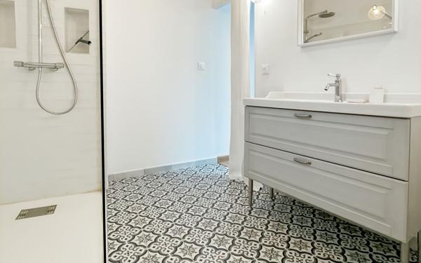 Maison à louer    3 pièces • 67,81 m2 Donzère