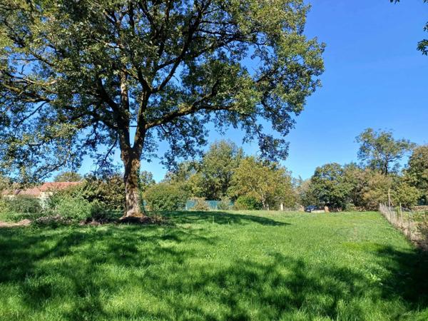 Situé sur la commune de MARTIEL à 15mn de Villefranche de Rouergue et à 5mn de Memer.