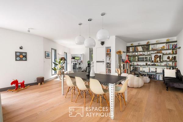 Maison contemporaine dans un écrin de verdure avec piscine