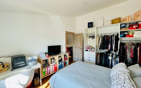 Appartement à vendre    5 pièces •  Sète