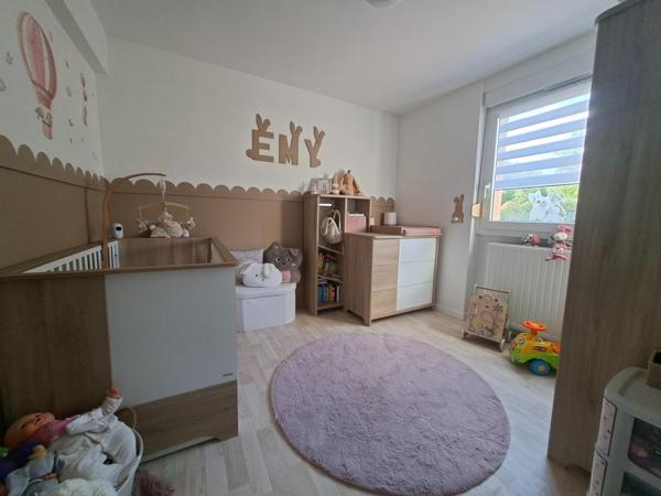 Bel appartement avec terrasse proche centre-ville!