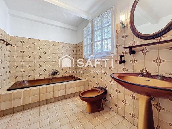 La Roquette Sur Siagne : Grande Villa 5 pièces + Appartement T2