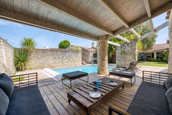 Vente Maison de luxe Saint-Pierre-d'Oléron 7 Pièces 160 m²