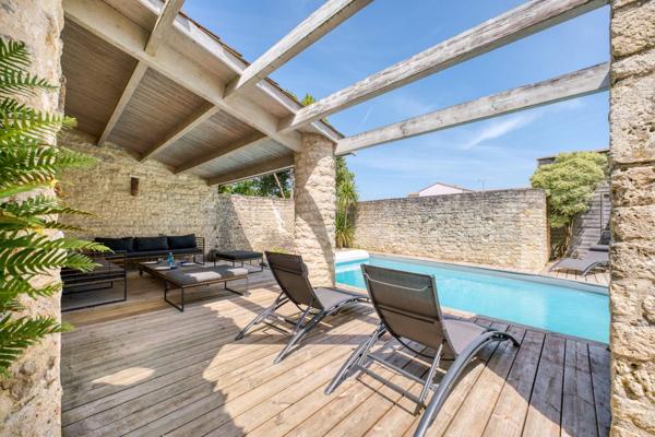 Vente Maison de luxe Saint-Pierre-d'Oléron 7 Pièces 160 m²