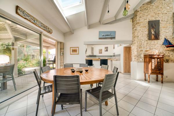 Vente Maison de luxe Saint-Pierre-d'Oléron 7 Pièces 160 m²