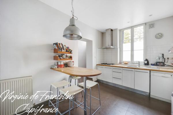 Ivry-sur-Seine-A vendre maison 7 pièces- 4 chambres -véranda, jardin, garage, cave- 3 mn à pied métro Ligne 7-au Calme