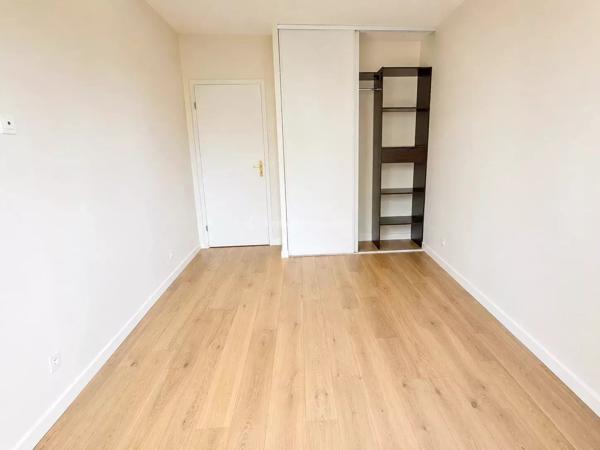 Vente                                                      Appartement
                        
                     3 pièces                      61 m2                     à Chessy