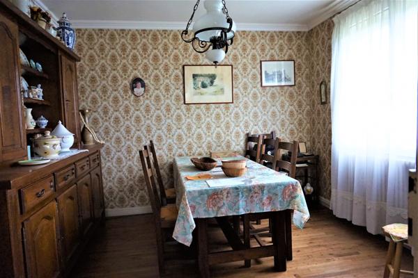 CHARMANTE MAISON IDÉALEMENT SITUÉE