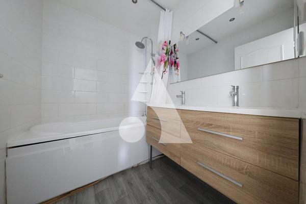 Appartement 4 pièces 77.59 m2
