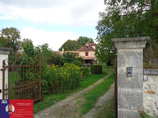 Superbe propriété de campagne, 232 m², 5732 m² de terrain constructibles, au calme