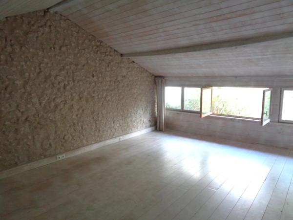 Superbe propriété de campagne, 232 m², 5732 m² de terrain constructibles, au calme