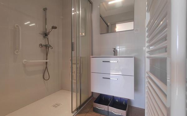 Maison à vendre    4 pièces • 76 m2 Saint-Pierre-la-Palud