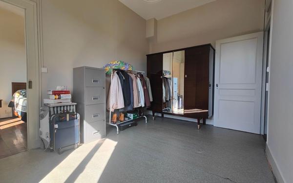 Maison à vendre    4 pièces • 76 m2 Saint-Pierre-la-Palud