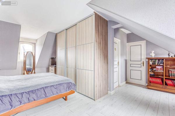 Fonds et/ou murs commerciaux à vendre à Le Mans dans la Sarthe (72000), ref : 127755   
Centre Ville