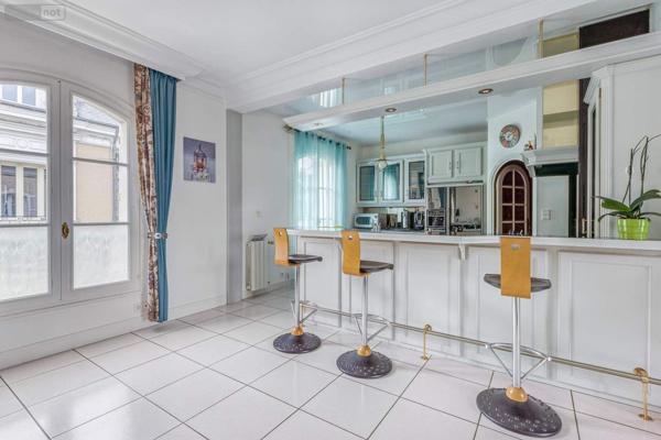 Fonds et/ou murs commerciaux à vendre à Le Mans dans la Sarthe (72000), ref : 127755   
Centre Ville