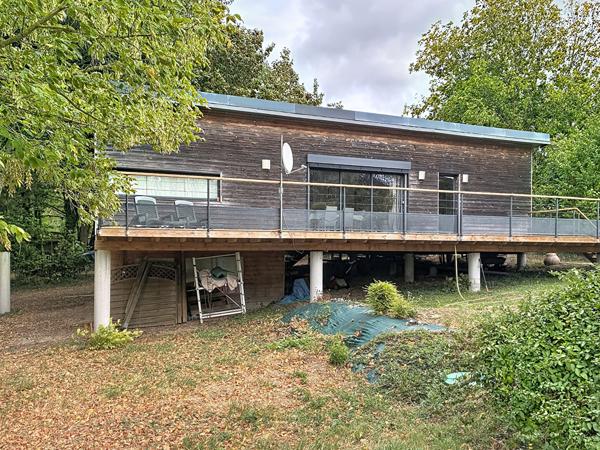 Maison 5 pièces de 105,40 m² à Briollay ? Plain-pied, 3 chambres et grande terrasse