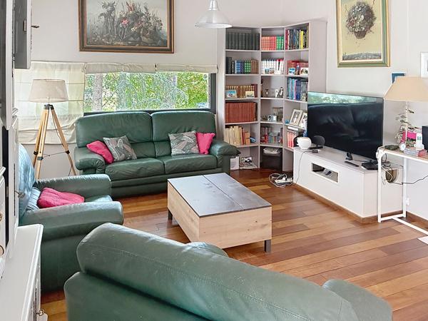 Maison 5 pièces de 105,40 m² à Briollay ? Plain-pied, 3 chambres et grande terrasse
