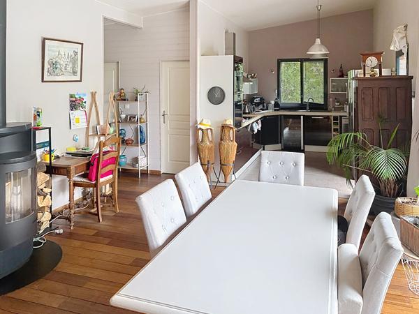 Maison 5 pièces de 105,40 m² à Briollay ? Plain-pied, 3 chambres et grande terrasse