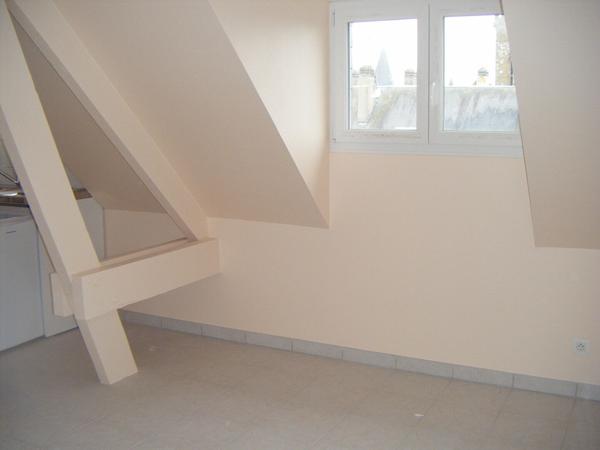 VIRE, studio de 23.80 m² au 3ème étage
