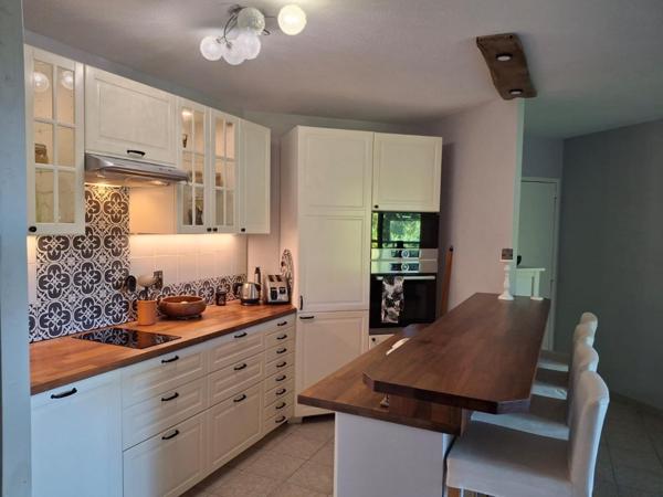 Coup de cœur ! Beau T2/T3 lumineux avec terrasse