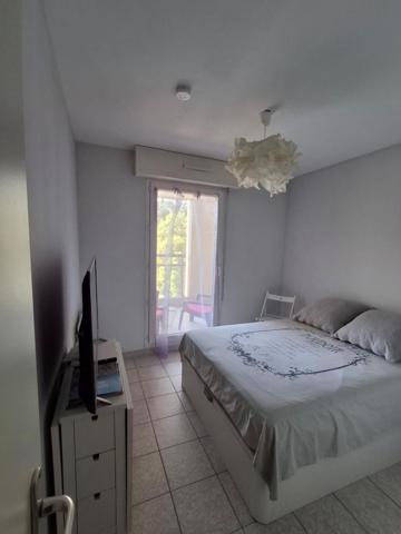 Coup de cœur ! Beau T2/T3 lumineux avec terrasse