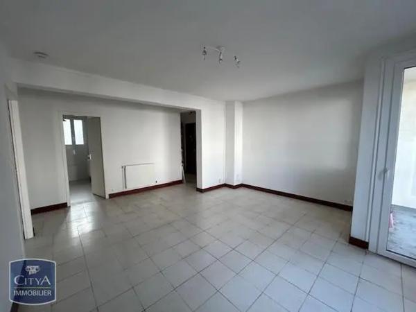 Appartement à louer 3 pièces 64m² Royan (17200)