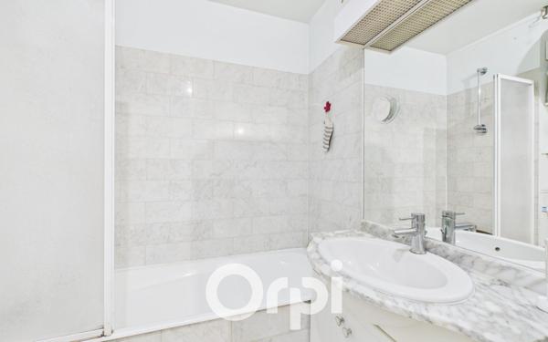 Appartement à vendre    1 pièce • 29,06 m2 Meudon