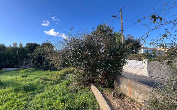 Terrain à vendre    Fréjus