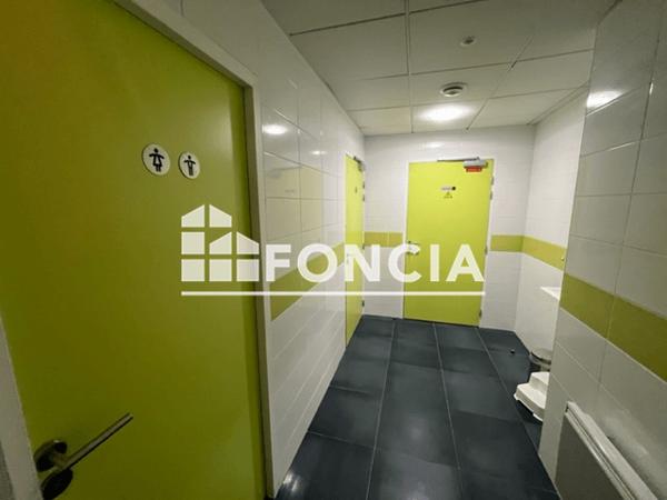 Location Local commercial 130.12 m² - 13/15 RUE DE MANTOUE Charleville Mezieres 08000