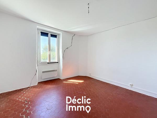 Vente maison Chateauneuf grasse, 228m² 10 pièces 526 000€ avec terrasse
