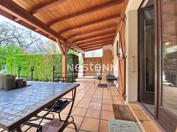 A VENDRE - ROQUETTES - VILLA T4 118 m² Piscine Jacuzzi Pétanque