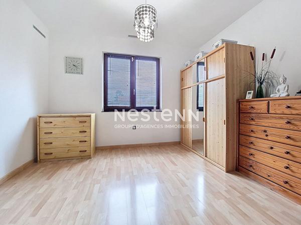 A VENDRE - ROQUETTES - VILLA T4 118 m² Piscine Jacuzzi Pétanque