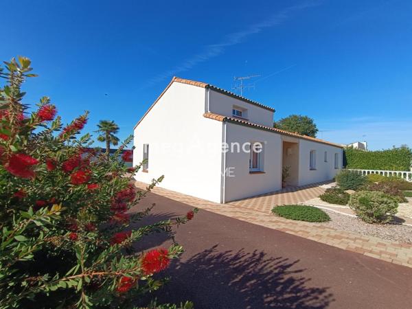 Maison à AIZENAY, 85190 - 6 pièces 166m²