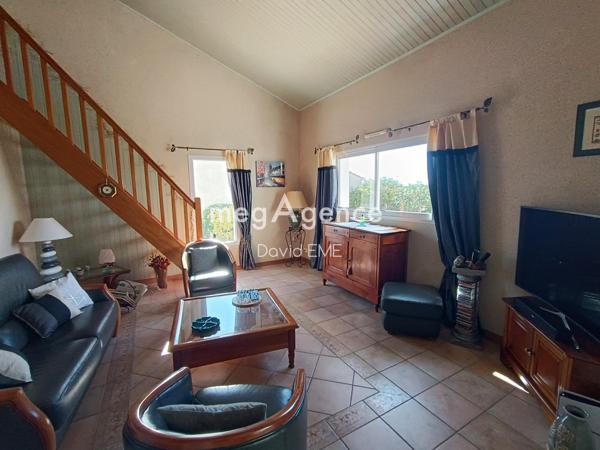 Maison à AIZENAY, 85190 - 6 pièces 166m²