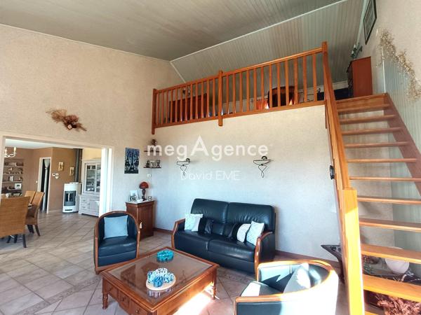 Maison à AIZENAY, 85190 - 6 pièces 166m²