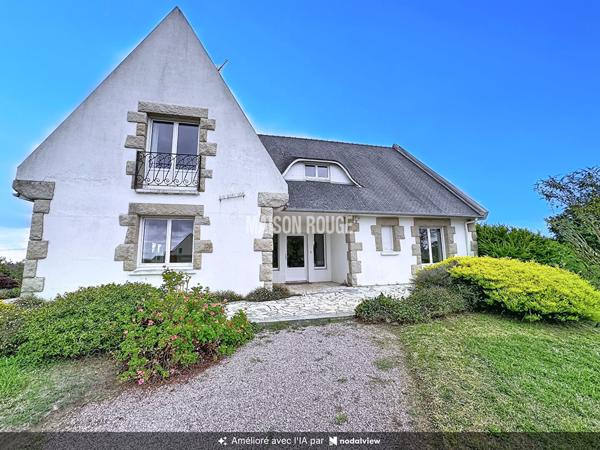PAIMPOL / SAINTE BARBE -VUE MER - PROPRIÉTÉ DE CARACTÈRE AVEC DÉPENDANCE ET JARDIN PAYSAGER
