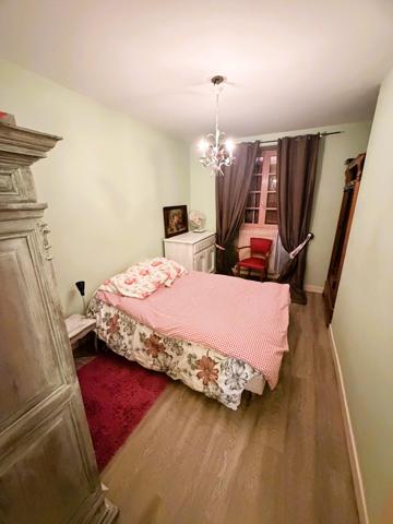 Maison avec hangar agricole et terrain