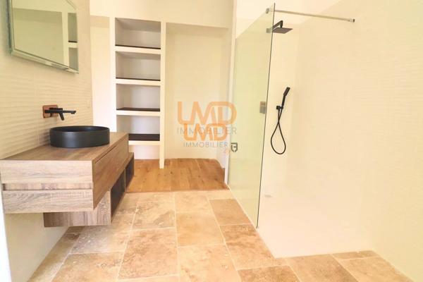 Cotignac: Maison t5 de 218m2, terrain 1500m2