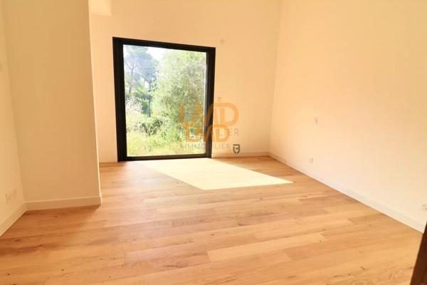 Cotignac: Maison t5 de 218m2, terrain 1500m2