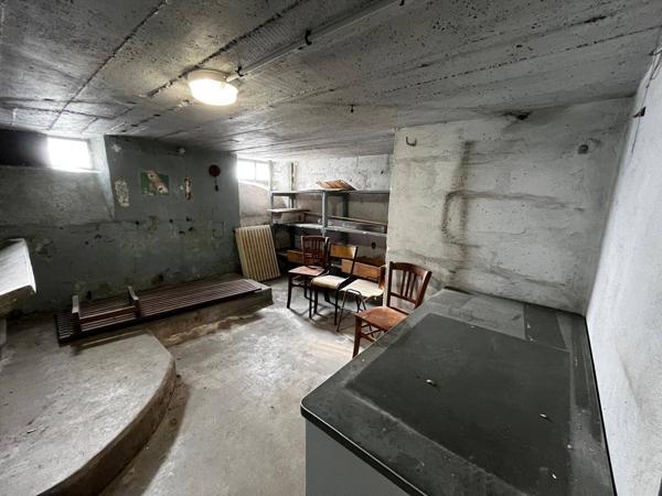 Grande Cave/Stockage en souplex-l'Argentiere La Bessée