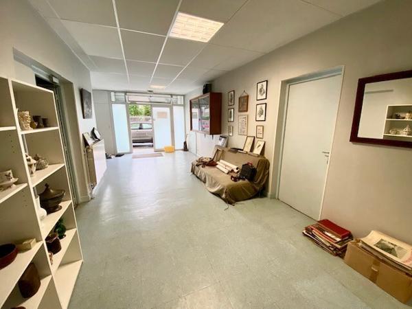 En exclusivité - Auch / Local de 315m2, accès PMR, parkings à proximité