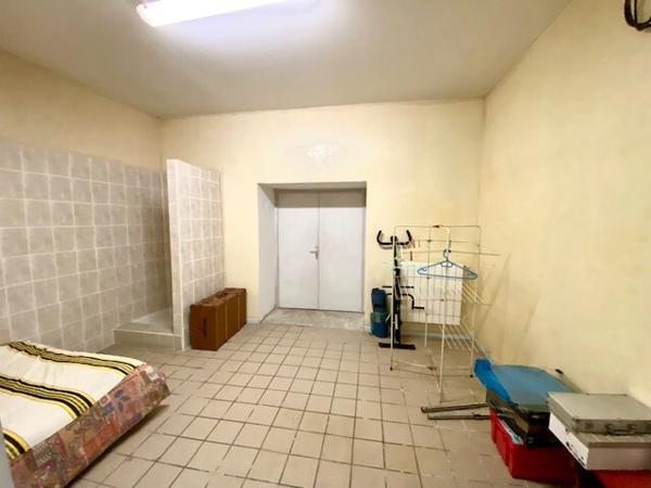 En exclusivité - Auch / Local de 315m2, accès PMR, parkings à proximité