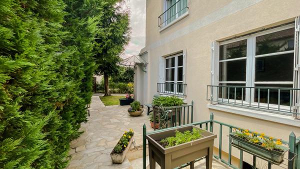 Villa SURESNES 149m2 5 chambres, proche commerces quartier Liberté Suresnes