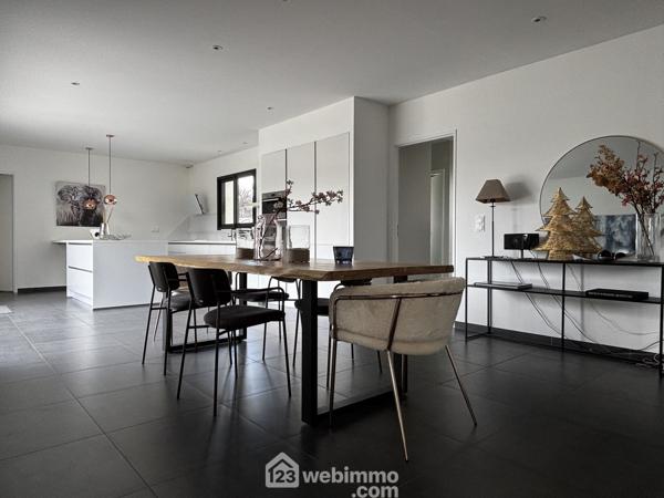 Maison 149 m² à Montamisé 86360