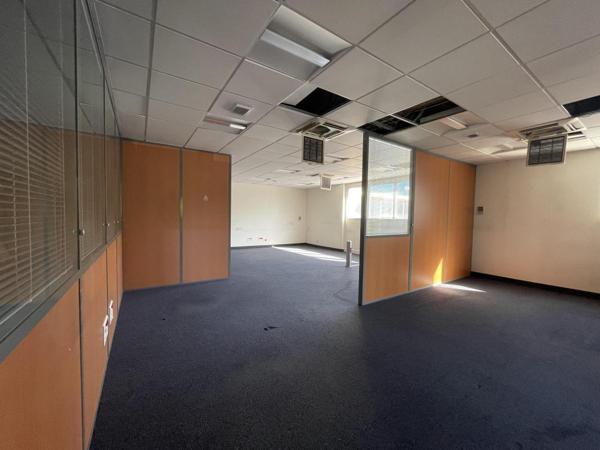 Location Bureau 800 77200 Torcy 889109