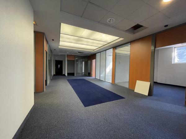 Location Bureau 800 77200 Torcy 889109