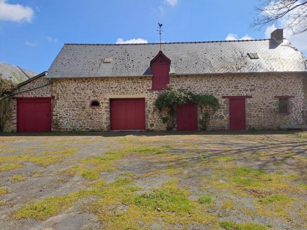 Corps de ferme proche de Villaines la Juhel