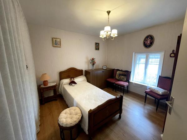 Maison de ville a étage 5P 245m² à réhabiliter