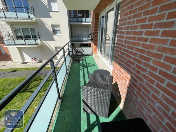 Appartement à louer 4 pièces 81.79m² Arras (62000)